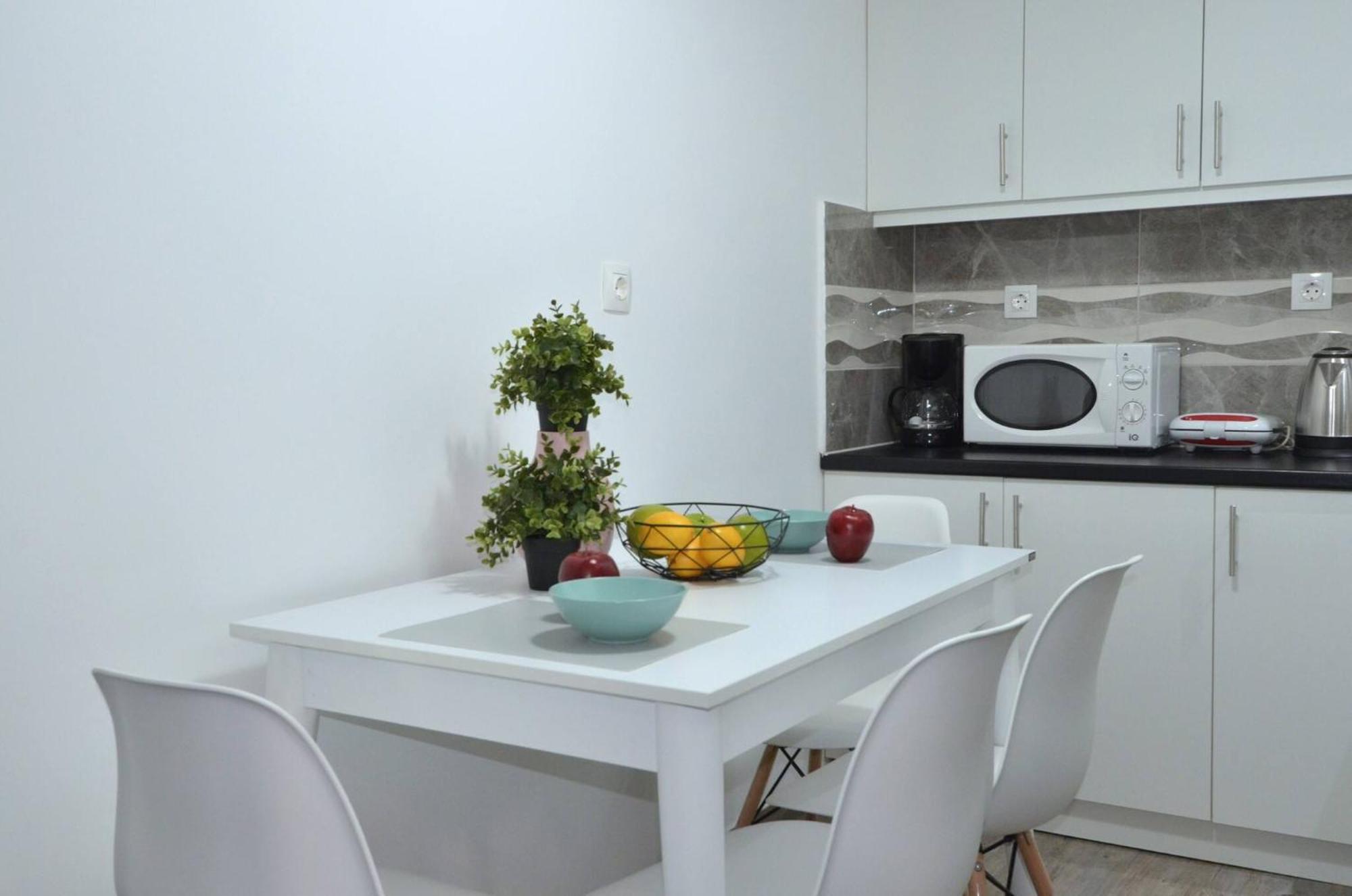 A Spacious Minimal Apatment At Chalandri 雅典 外观 照片