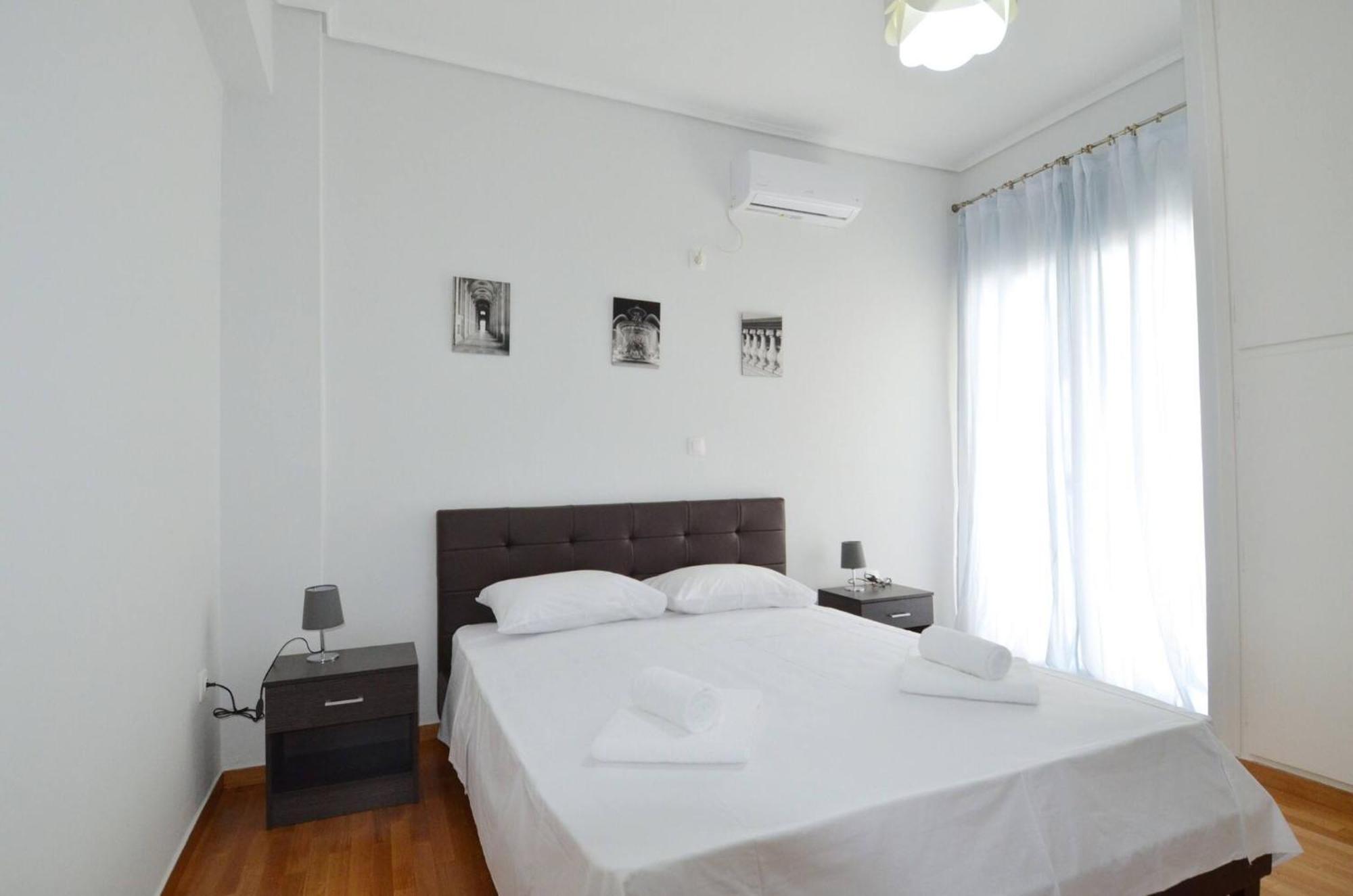 A Spacious Minimal Apatment At Chalandri 雅典 外观 照片